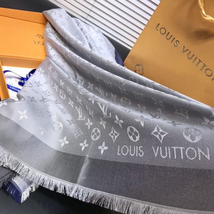 Louis Vuitton Scarf LV00114